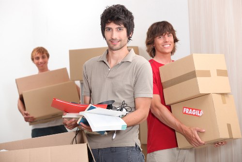 Packing boxes and furniture for Kingston removals